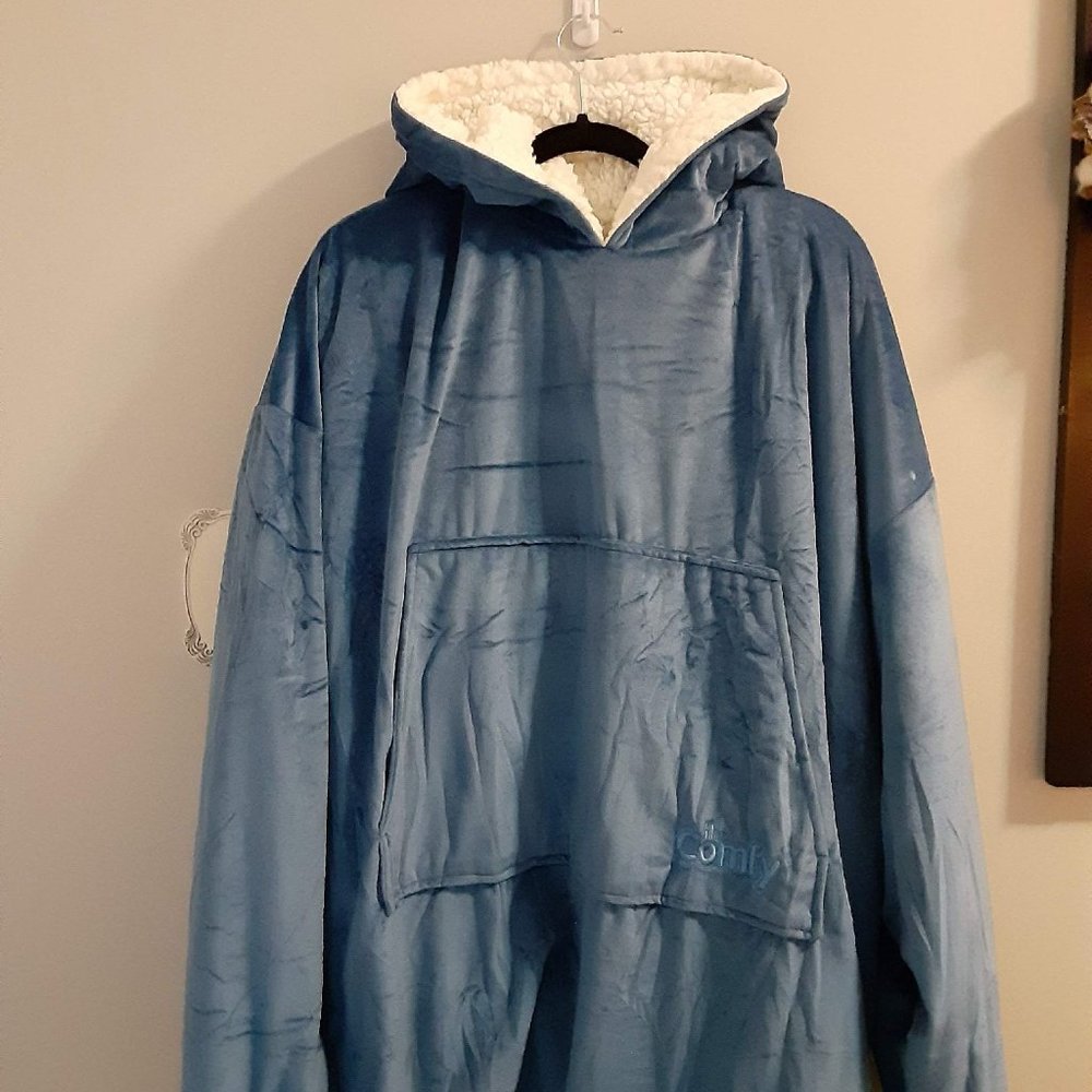The Comfy Unisex One Size Fits All Blue Sherpa Lined